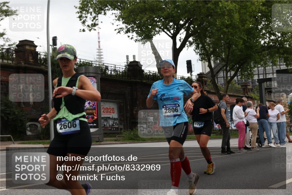 29.06.2025 - hella hamburg halbmarathon Yannick Fuchs http://msf.ph/oto/8332969 29.06.2025 10:51:48 20KM 1611, 2025, 2236, 2488, 2606, 2759, 2806, 2883, 2907, 3093, 3141, 3859, 4426, 4467, 4579, 4632, 4833, 5926, 6104, 6281, 6302, 6531, 6595, 7138, 7833, 9316, 9450, 9485, 10599, 10788, 11645, 13465, 14571, 15217, 15229, 16517, 16531, 17405, 17415, 17455, 17543, 18068, 18501, 18508, 18587, 18762, 18891 meine-sportfotos.de