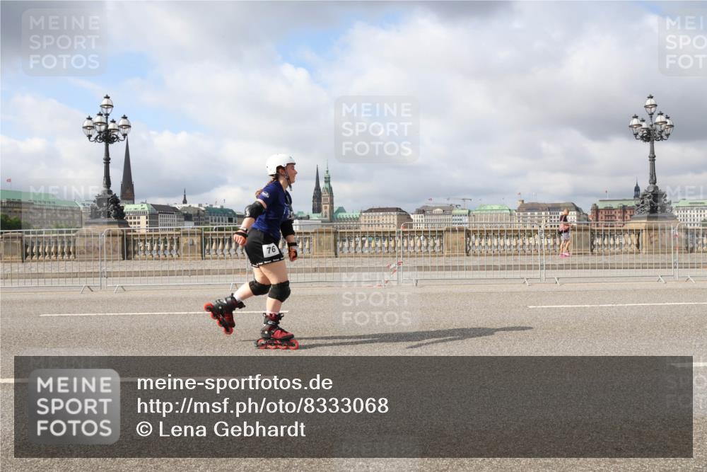 29.06.2025 - hella hamburg halbmarathon Lena Gebhardt http://msf.ph/oto/8333068 29.06.2025 09:08:42 Lombardsbrücke 76 meine-sportfotos.de