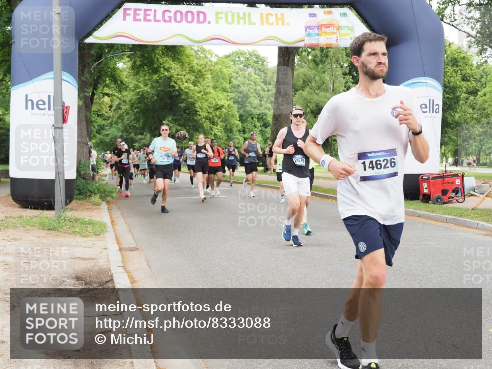 29.06.2025 - hella hamburg halbmarathon MichiJ http://msf.ph/oto/8333088 29.06.2025 10:38:30 Zwischen KM18-KM19 2670, 4077, 5600, 7930, 7932, 8989, 9959, 10868, 11733, 13015, 13073, 13726, 13976, 14458, 14626, 15720, 15871, 15899, 16291 meine-sportfotos.de