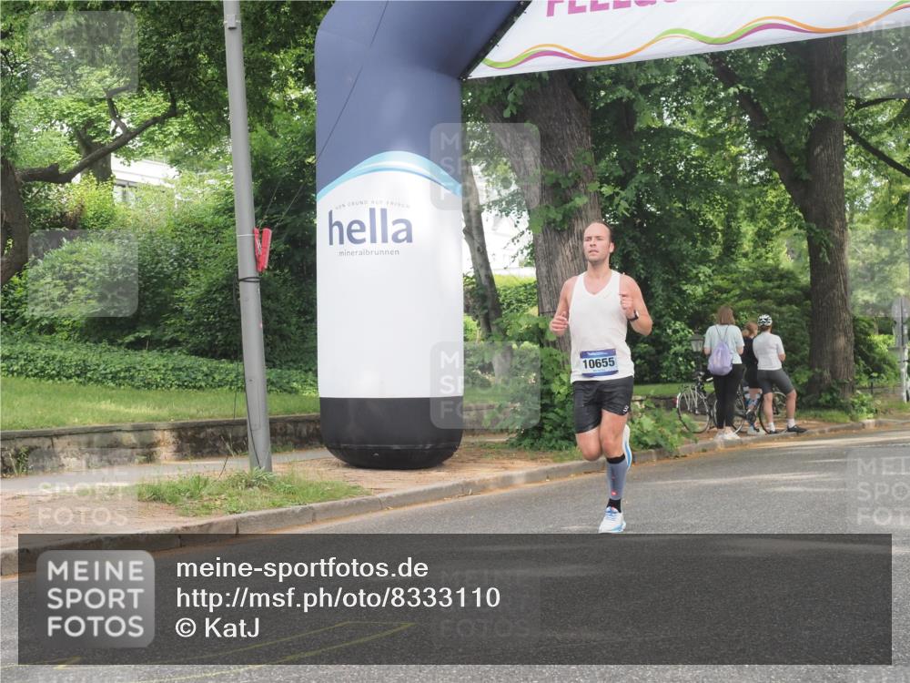 29.06.2025 - hella hamburg halbmarathon KatJ http://msf.ph/oto/8333110 29.06.2025 10:17:33 Zwischen KM18-KM19 1577 meine-sportfotos.de