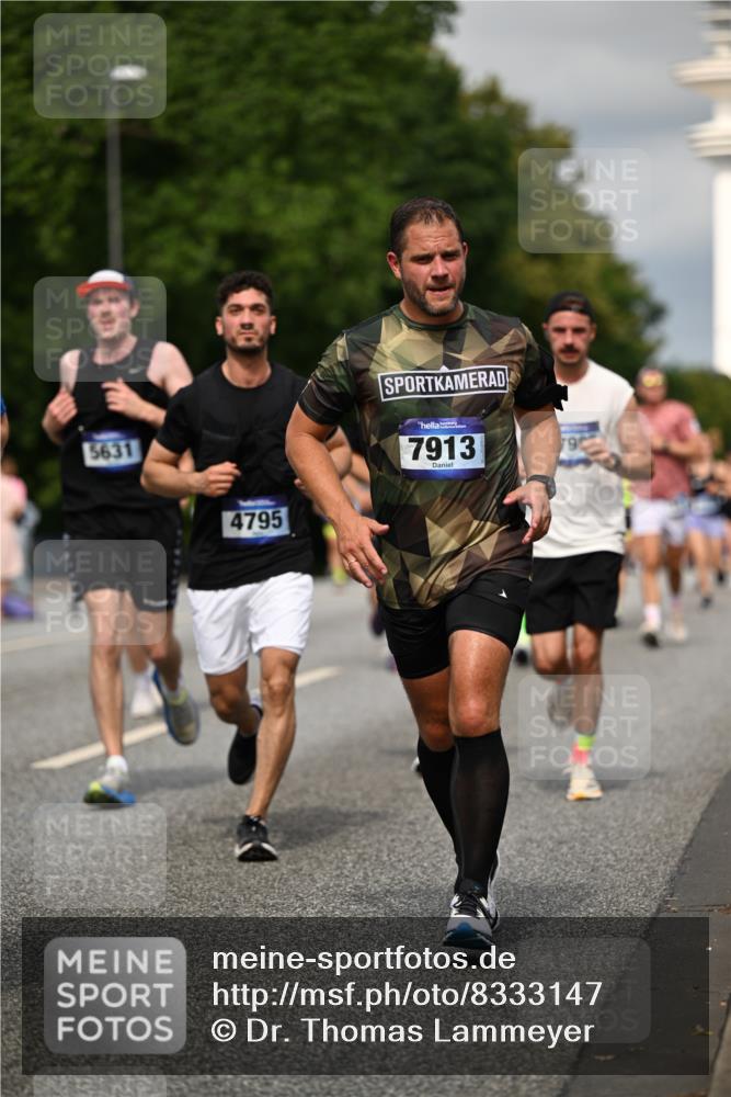 29.06.2025 - hella hamburg halbmarathon Dr. Thomas Lammeyer http://msf.ph/oto/8333147 29.06.2025 10:17:46 Kennedybrücke 1194, 1747, 1939, 2055, 2359, 2721, 2891, 2904, 4001, 4032, 4795, 4962, 5631, 5719, 6207, 7460, 7462, 7913, 8673, 9141, 9612, 9631, 9886, 10442, 10443 meine-sportfotos.de
