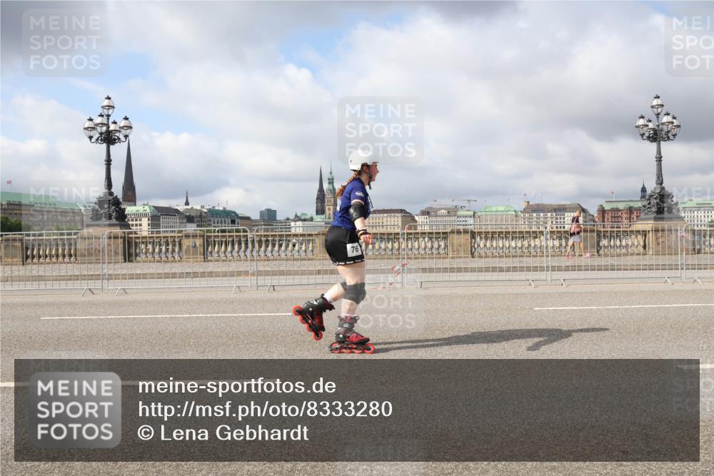 29.06.2025 - hella hamburg halbmarathon Lena Gebhardt http://msf.ph/oto/8333280 29.06.2025 09:08:42 Lombardsbrücke 76 meine-sportfotos.de
