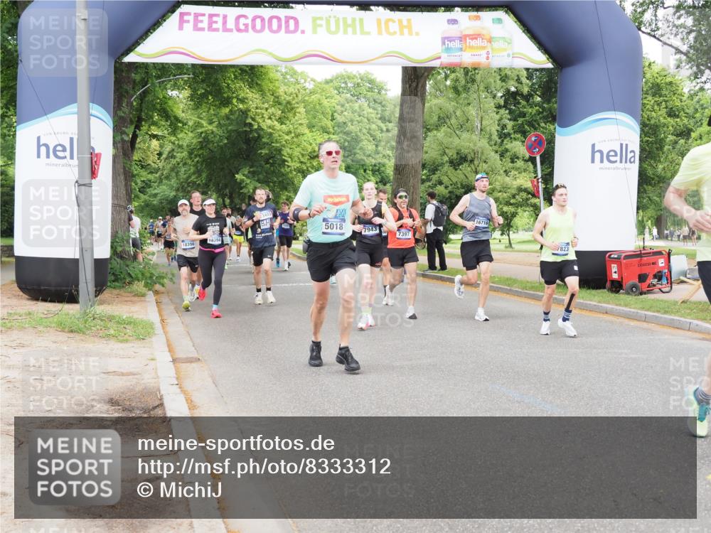 29.06.2025 - hella hamburg halbmarathon MichiJ http://msf.ph/oto/8333312 29.06.2025 10:38:32 Zwischen KM18-KM19 2670, 4077, 5600, 7397, 7943, 8989, 13073, 13726, 13976, 14458, 14626, 15720, 15871, 16291, 17823, 18394 meine-sportfotos.de