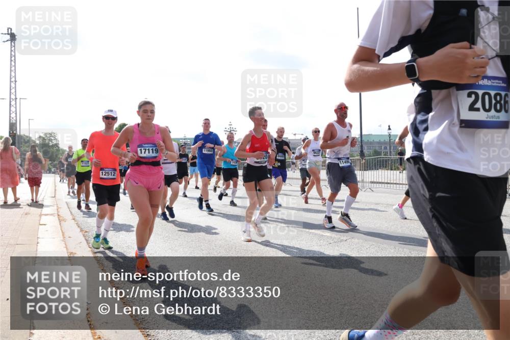 29.06.2025 - hella hamburg halbmarathon Lena Gebhardt http://msf.ph/oto/8333350 29.06.2025 10:00:29 Lombardsbrücke 11527, 12512, 17119, 9485, 11960, 2428, 9622, 1149, 2086, 1006, 1019, 1125, 1180, 1239, 1264, 1526, 1544, 1568, 1583, 1611, 1681, 2027, 2086, 2099, 2159, 2236, 2346, 2426, 2447, 2474, 2582, 2584, 2606, 2652, 2730, 2982, 3042, 3141, 3177, 3181, 3319, 3400, 3794, 3861, 3898, 4013, 4231, 4419, 4579, 4594, 4632, 4767, 4796, 4813, 4940, 4945, 5272, 5341, 5643, 5728, 6082, 6084, 6104, 6138, 6220, 6260, 6443, 6470, 6581, 8478, 9553, 9555, 9577, 10599 meine-sportfotos.de