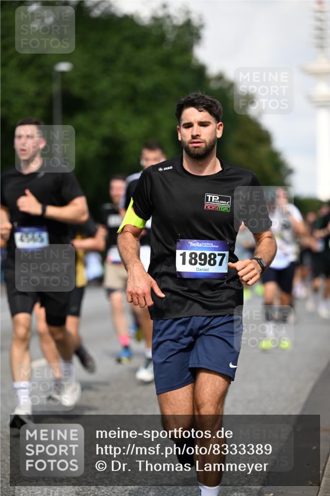 29.06.2025 - hella hamburg halbmarathon Dr. Thomas Lammeyer http://msf.ph/oto/8333389 29.06.2025 09:55:52 Kennedybrücke 1057, 1139, 1169, 1569, 1604, 1763, 3305, 3618, 4565, 4871, 4915, 5007, 5011, 5047, 5231, 5336, 5690, 6373, 6700, 6711, 7185, 7710, 8564, 8852, 9444, 9547, 10493, 10691, 11062 meine-sportfotos.de