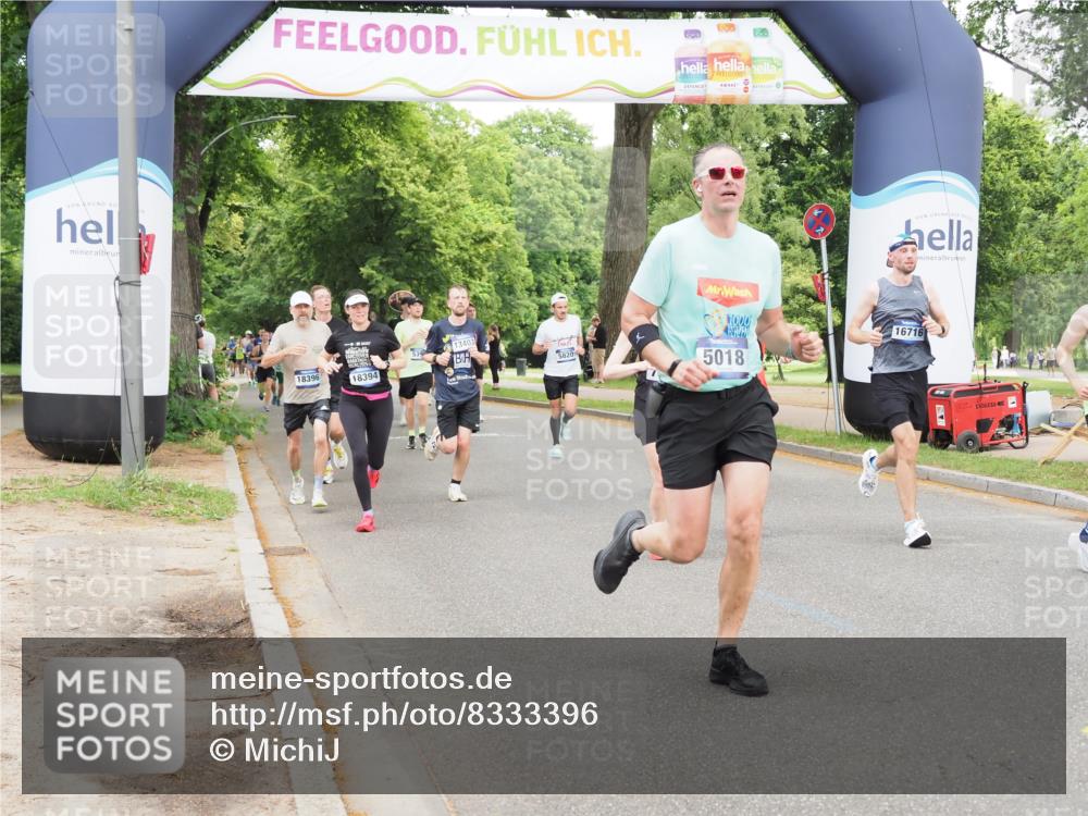 29.06.2025 - hella hamburg halbmarathon MichiJ http://msf.ph/oto/8333396 29.06.2025 10:38:33 Zwischen KM18-KM19 2670, 4077, 5018, 5600, 7397, 7943, 8989, 13073, 13403, 13726, 13976, 14458, 14626, 15480, 15871, 16291, 16716, 17823, 18394 meine-sportfotos.de