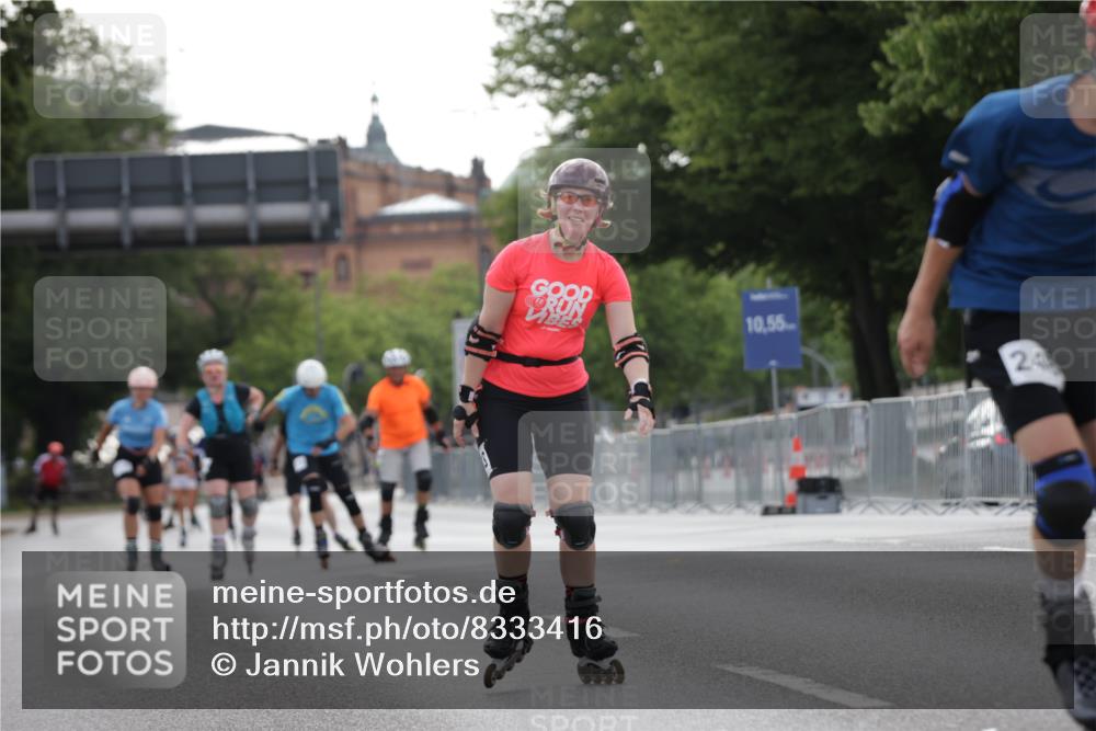 29.06.2025 - hella hamburg halbmarathon Jannik Wohlers http://msf.ph/oto/8333416 29.06.2025 09:01:38 Lombardsbrücke  meine-sportfotos.de