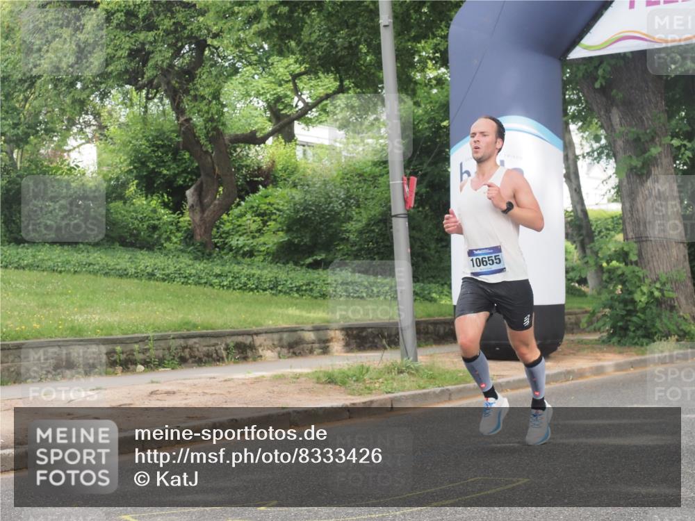 29.06.2025 - hella hamburg halbmarathon KatJ http://msf.ph/oto/8333426 29.06.2025 10:17:34 Zwischen KM18-KM19 1577 meine-sportfotos.de
