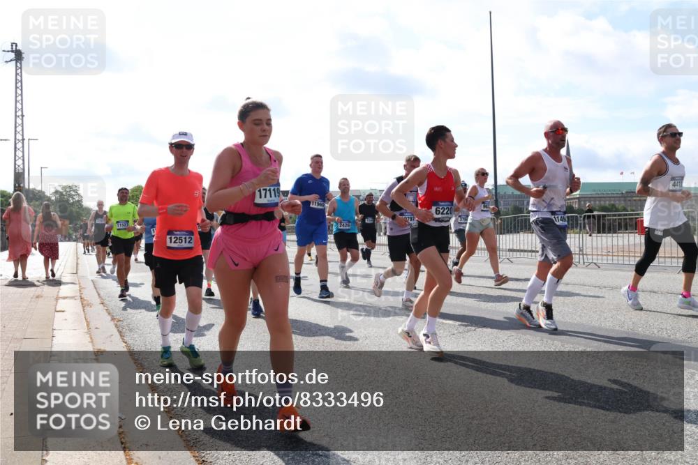 29.06.2025 - hella hamburg halbmarathon Lena Gebhardt http://msf.ph/oto/8333496 29.06.2025 10:00:29 Lombardsbrücke 4761, 11527, 12512, 17119, 11960, 1544, 2797, 2426, 6220, 3794, 1149, 4419, 1006, 1019, 1125, 1180, 1239, 1264, 1526, 1544, 1568, 1583, 1611, 1681, 2027, 2086, 2099, 2159, 2236, 2346, 2426, 2447, 2474, 2582, 2584, 2606, 2652, 2730, 2982, 3042, 3141, 3177, 3181, 3319, 3400, 3794, 3861, 3898, 4013, 4231, 4419, 4579, 4594, 4632, 4767, 4796, 4813, 4940, 4945, 5272, 5341, 5643, 5728, 6082, 6084, 6104, 6138, 6220, 6260, 6443, 6470, 6581, 8478, 9553, 9555, 9577, 10599 meine-sportfotos.de