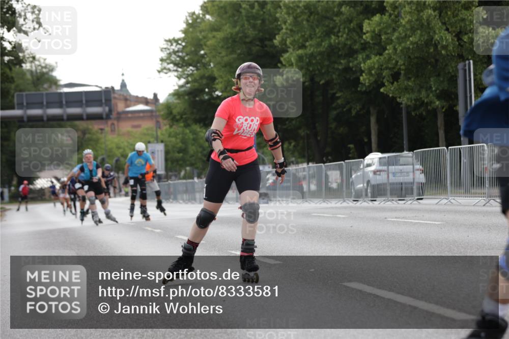 29.06.2025 - hella hamburg halbmarathon Jannik Wohlers http://msf.ph/oto/8333581 29.06.2025 09:01:39 Lombardsbrücke  meine-sportfotos.de