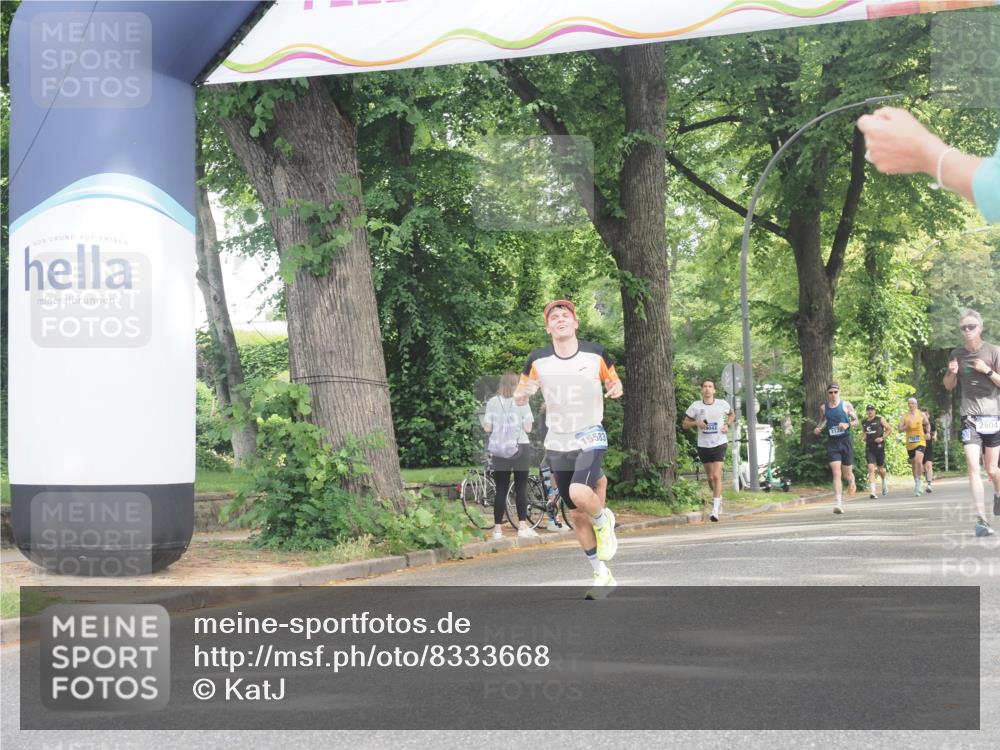 29.06.2025 - hella hamburg halbmarathon KatJ http://msf.ph/oto/8333668 29.06.2025 10:17:36 Zwischen KM18-KM19 1577 meine-sportfotos.de
