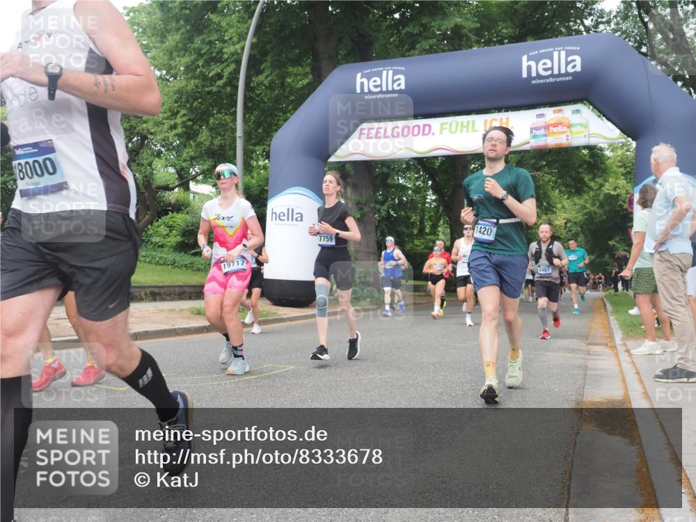 29.06.2025 - hella hamburg halbmarathon KatJ http://msf.ph/oto/8333678 29.06.2025 10:47:29 Zwischen KM18-KM19 1364, 1420, 2391, 4592, 5839, 6201, 6487, 7759, 8191, 8662 meine-sportfotos.de