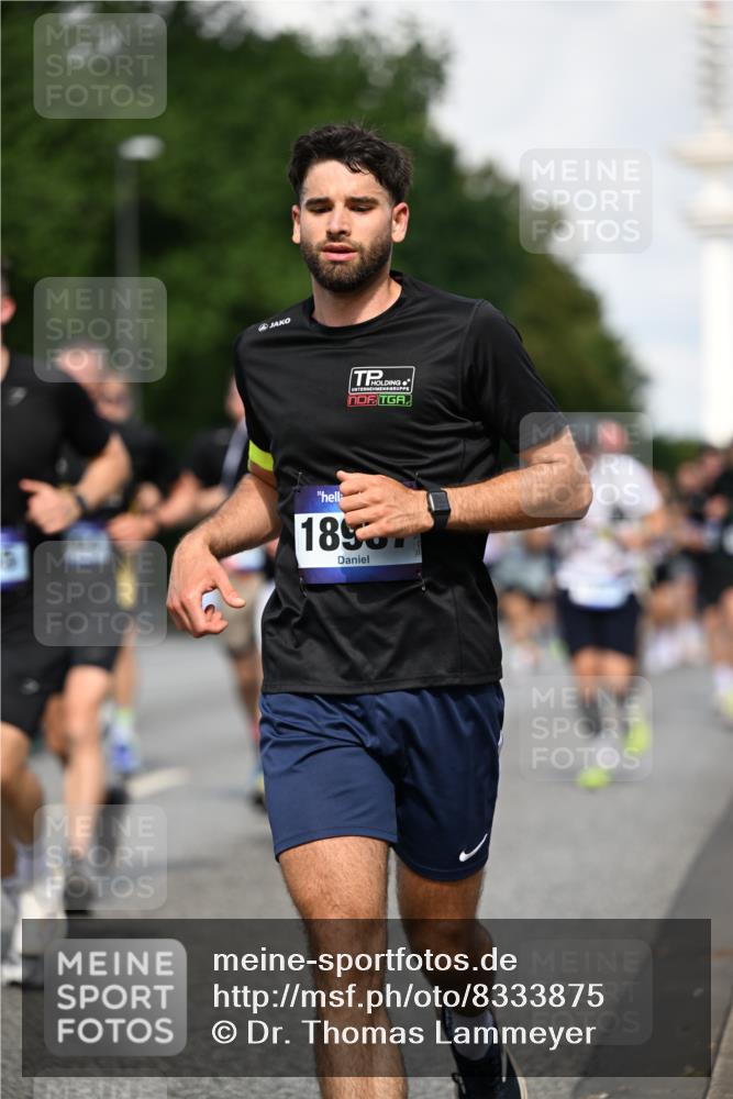 29.06.2025 - hella hamburg halbmarathon Dr. Thomas Lammeyer http://msf.ph/oto/8333875 29.06.2025 09:55:53 Kennedybrücke 1057, 1139, 1169, 1512, 1569, 1604, 1763, 3305, 3618, 4565, 4871, 4915, 5007, 5011, 5047, 5231, 5336, 5690, 6373, 6700, 6711, 7185, 7710, 8564, 8852, 9444, 9547, 10493, 10691, 10741, 11062 meine-sportfotos.de