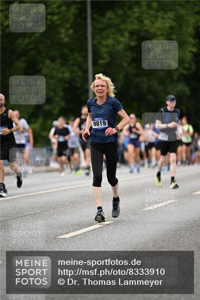 29.06.2025 - hella hamburg halbmarathon Dr. Thomas Lammeyer http://msf.ph/oto/8333910 29.06.2025 10:39:52 Kennedybrücke 2198, 2412, 2787, 2827, 3828, 4413, 4703, 4965, 5147, 6029, 6189, 6471, 6867, 8296, 8567, 8947, 9470, 9803, 9819, 10360, 10565, 10652, 11187, 11198, 11233, 11359 meine-sportfotos.de