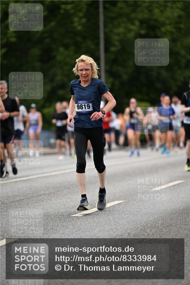 29.06.2025 - hella hamburg halbmarathon Dr. Thomas Lammeyer http://msf.ph/oto/8333984 29.06.2025 10:39:53 Kennedybrücke 2412, 2787, 2827, 3828, 4413, 4703, 4965, 5147, 6029, 6189, 6471, 6867, 8296, 8567, 8947, 9470, 9803, 9819, 10360, 10565, 10652, 11187, 11198, 11233, 11359 meine-sportfotos.de