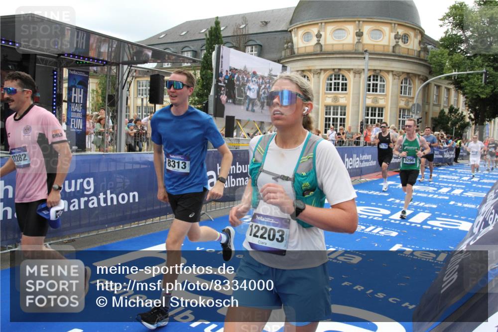 29.06.2025 - hella hamburg halbmarathon Michael Strokosch http://msf.ph/oto/8334000 29.06.2025 10:50:14 Ziel 1119, 1507, 3296, 3562, 7176, 7930, 7932, 8313, 9965, 10371, 11607, 12203, 12235, 13282, 14257, 15620, 18228, 18657, 18658, 18811, 19040 meine-sportfotos.de