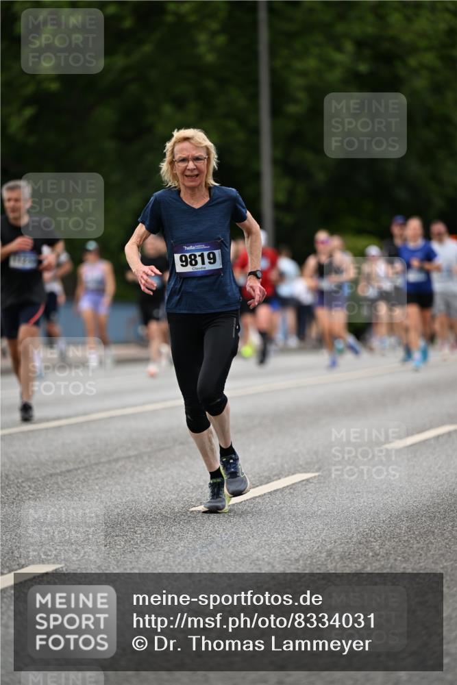 29.06.2025 - hella hamburg halbmarathon Dr. Thomas Lammeyer http://msf.ph/oto/8334031 29.06.2025 10:39:53 Kennedybrücke 2412, 2787, 2827, 3828, 4413, 4703, 4965, 5147, 6029, 6189, 6471, 6867, 8296, 8567, 8947, 9470, 9803, 9819, 10360, 10565, 10652, 11187, 11198, 11233, 11359 meine-sportfotos.de