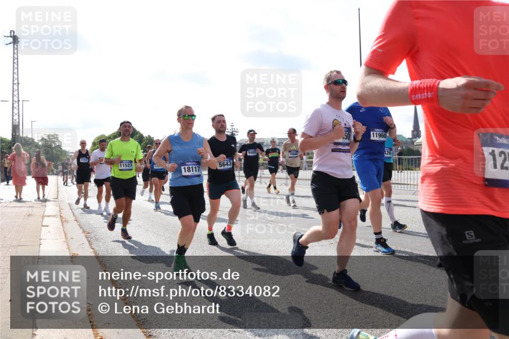 29.06.2025 - hella hamburg halbmarathon Lena Gebhardt http://msf.ph/oto/8334082 29.06.2025 10:00:31 Lombardsbrücke 9485, 4767, 10665, 11527, 18117, 5643, 11960, 426, 12, 1019, 1180, 1239, 1264, 1526, 1544, 1568, 1583, 1611, 1681, 2027, 2086, 2099, 2159, 2236, 2346, 2426, 2447, 2474, 2582, 2584, 2606, 2652, 2730, 2982, 3042, 3059, 3141, 3177, 3181, 3319, 3400, 3794, 3861, 3898, 3983, 4419, 4579, 4594, 4632, 4767, 4796, 4813, 4940, 4945, 5272, 5643, 5728, 6082, 6084, 6104, 6138, 6220, 6260, 6443, 6470, 6581, 8478, 8632, 9553, 9555, 9577, 10074, 10599 meine-sportfotos.de