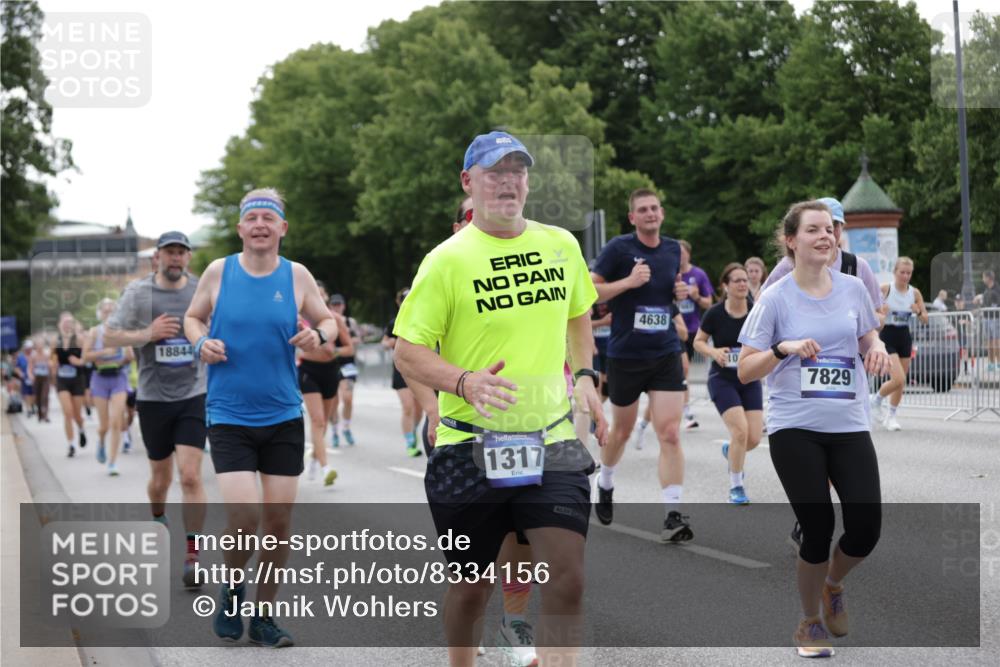 29.06.2025 - hella hamburg halbmarathon Jannik Wohlers http://msf.ph/oto/8334156 29.06.2025 10:40:41 Lombardsbrücke 1317, 1731, 2805, 4234, 4412, 4638, 4774, 4775, 5086, 5225, 5549, 6088, 6098, 6474, 6842, 7661, 7829, 8385, 8751, 8769, 8878, 9009, 9237, 9962, 10269, 10407, 10644, 10835, 11053, 11759, 11851, 13168, 13778, 13848, 14253, 14553, 14776, 15076, 15953, 16297, 16454, 16802, 16981, 17233, 17234, 17872, 17879, 18142, 18494, 18580, 18844 meine-sportfotos.de