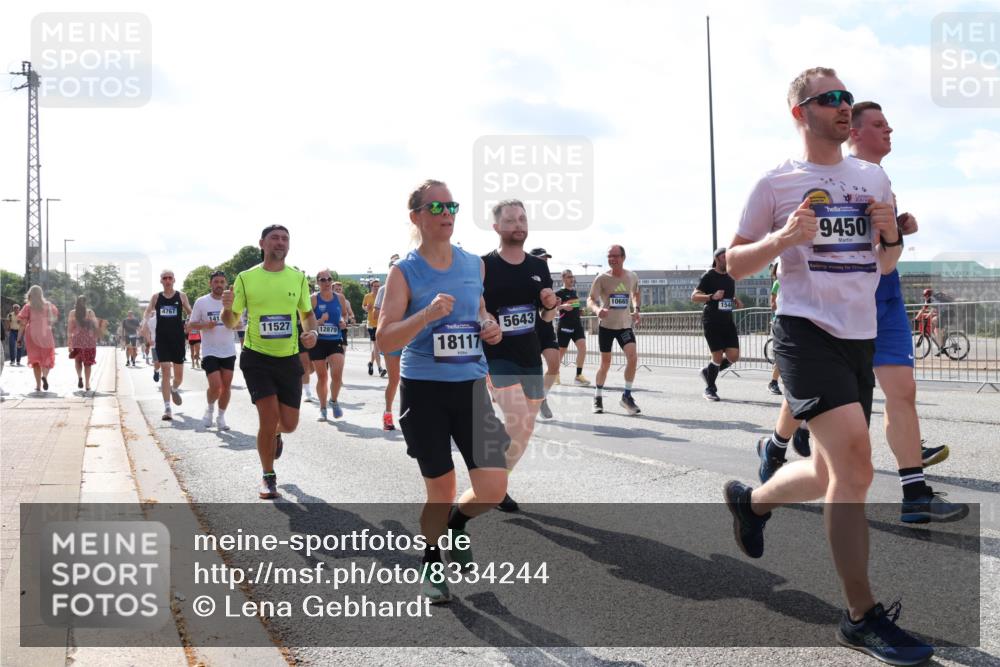 29.06.2025 - hella hamburg halbmarathon Lena Gebhardt http://msf.ph/oto/8334244 29.06.2025 10:00:31 Lombardsbrücke 18117, 5643, 4767, 141, 11527, 12879, 10665, 154, 9450, 1019, 1180, 1239, 1264, 1526, 1544, 1568, 1583, 1611, 1681, 2027, 2086, 2099, 2159, 2236, 2346, 2426, 2447, 2474, 2582, 2584, 2606, 2652, 2730, 2982, 3042, 3059, 3141, 3177, 3181, 3319, 3400, 3794, 3861, 3898, 3983, 4419, 4579, 4594, 4632, 4767, 4796, 4813, 4940, 4945, 5272, 5643, 5728, 6082, 6084, 6104, 6138, 6220, 6260, 6443, 6470, 6581, 8478, 8632, 9553, 9555, 9577, 10074, 10599 meine-sportfotos.de