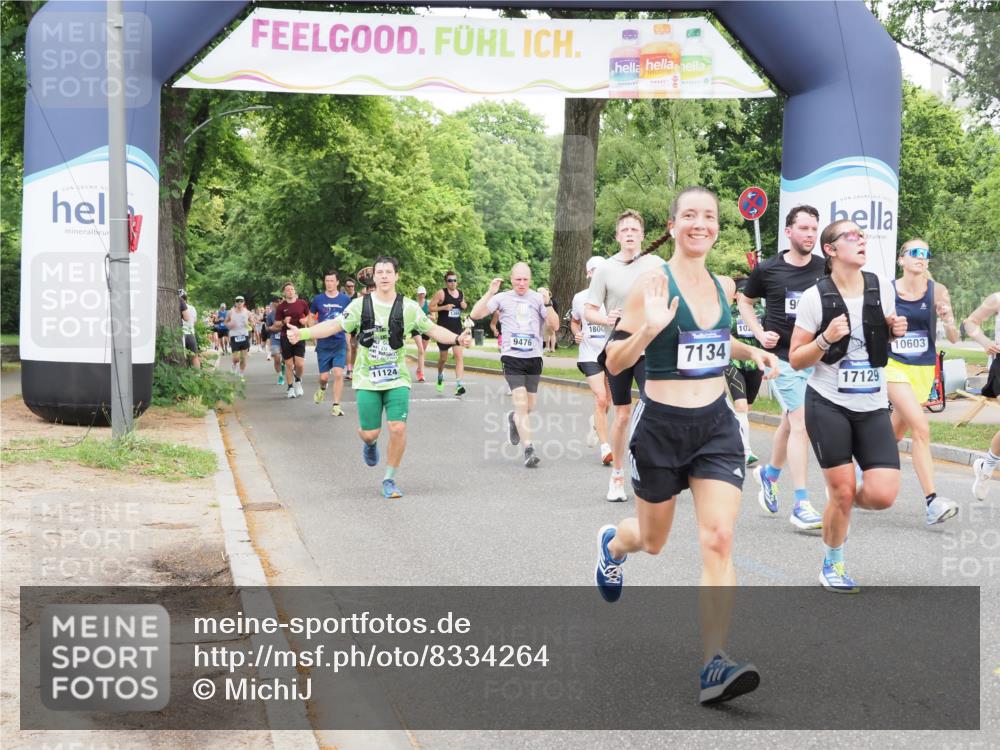 29.06.2025 - hella hamburg halbmarathon MichiJ http://msf.ph/oto/8334264 29.06.2025 10:38:42 Zwischen KM18-KM19 5399, 5820, 7134, 8205, 9057, 9093, 9476, 9739, 9793, 10215, 10603, 10891, 11124, 11791, 12367, 13707, 17129, 18006 meine-sportfotos.de