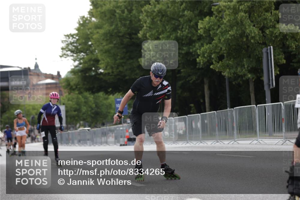 29.06.2025 - hella hamburg halbmarathon Jannik Wohlers http://msf.ph/oto/8334265 29.06.2025 09:01:46 Lombardsbrücke  meine-sportfotos.de