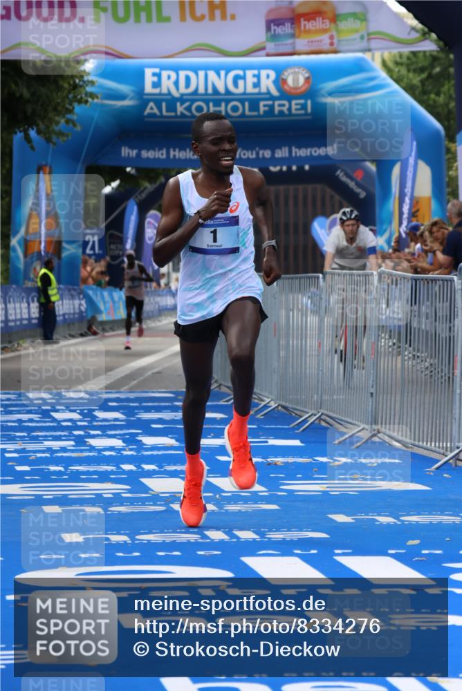 29.06.2025 - hella hamburg halbmarathon Strokosch-Dieckow http://msf.ph/oto/8334276 29.06.2025 10:01:00 Ziel 1, 5 meine-sportfotos.de
