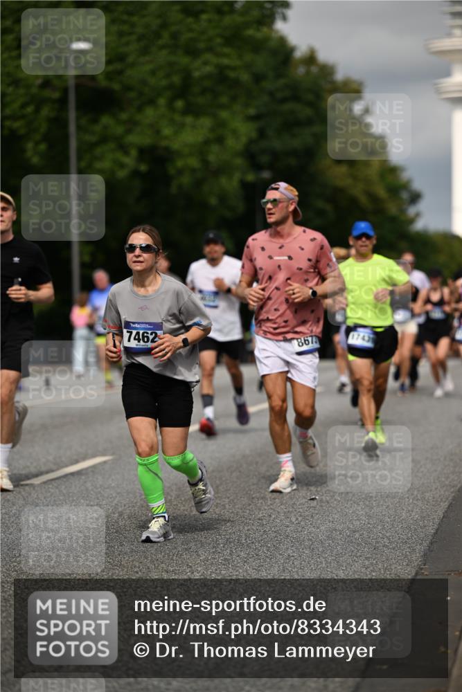 29.06.2025 - hella hamburg halbmarathon Dr. Thomas Lammeyer http://msf.ph/oto/8334343 29.06.2025 10:17:51 Kennedybrücke 1194, 1747, 1939, 2721, 2891, 2904, 4001, 4032, 4795, 4962, 5631, 5719, 6089, 7462, 7913, 8673, 9141, 9612, 9631, 9886, 10442, 10443 meine-sportfotos.de