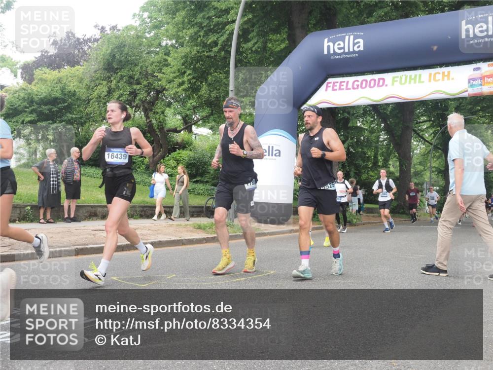 29.06.2025 - hella hamburg halbmarathon KatJ http://msf.ph/oto/8334354 29.06.2025 10:47:37 Zwischen KM18-KM19 1364, 1453, 1653, 2086, 3097, 4068, 6921, 7033 meine-sportfotos.de