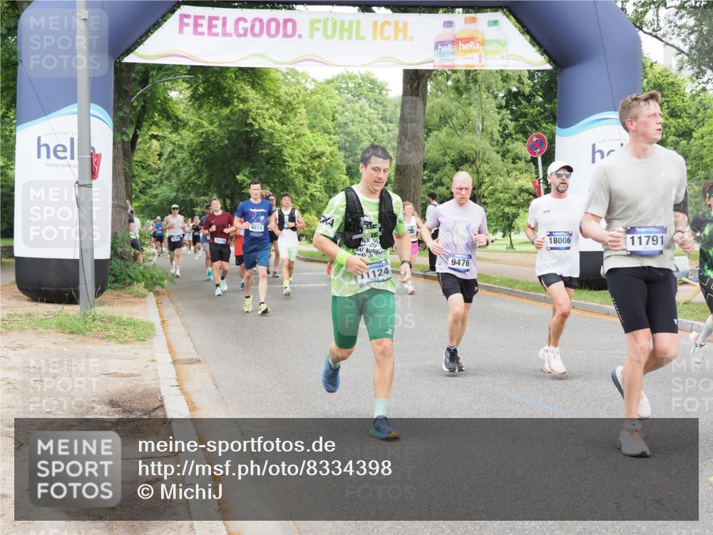 29.06.2025 - hella hamburg halbmarathon MichiJ http://msf.ph/oto/8334398 29.06.2025 10:38:43 Zwischen KM18-KM19 5399, 7134, 8205, 9057, 9093, 9476, 9739, 9793, 10215, 10603, 10891, 11124, 11791, 12367, 13707, 17129, 18006 meine-sportfotos.de