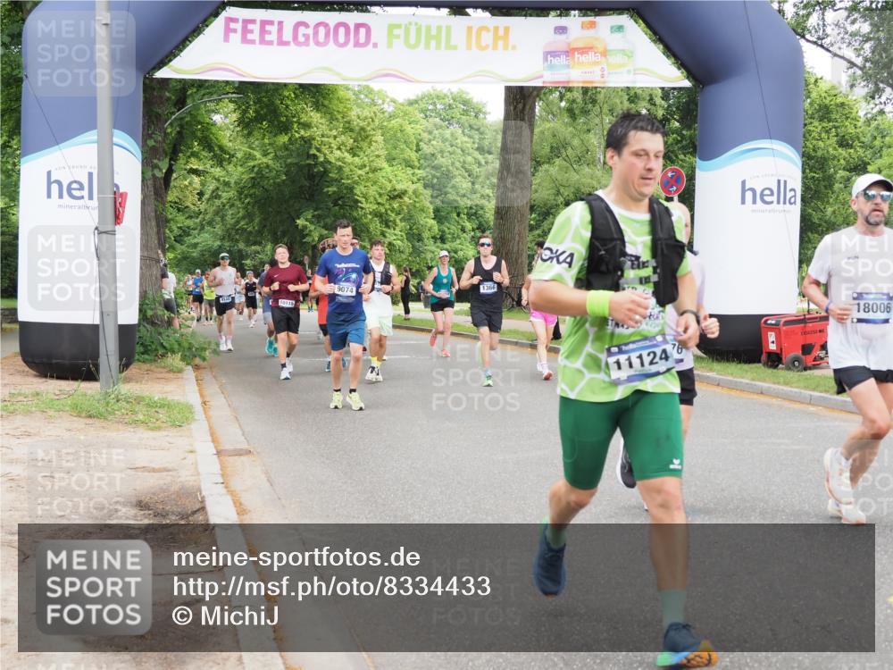 29.06.2025 - hella hamburg halbmarathon MichiJ http://msf.ph/oto/8334433 29.06.2025 10:38:43 Zwischen KM18-KM19 5399, 7134, 8205, 9057, 9093, 9476, 9739, 9793, 10215, 10603, 10891, 11124, 11791, 12367, 13707, 17129, 18006 meine-sportfotos.de