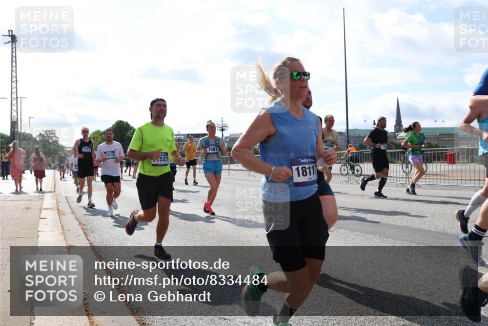 29.06.2025 - hella hamburg halbmarathon Lena Gebhardt http://msf.ph/oto/8334484 29.06.2025 10:00:31 Lombardsbrücke 4767, 14135, 527, 1681, 18117, 10665, 154, 1019, 1180, 1239, 1264, 1526, 1544, 1568, 1583, 1611, 1681, 2027, 2086, 2099, 2159, 2236, 2346, 2426, 2447, 2474, 2582, 2584, 2606, 2652, 2730, 2982, 3042, 3059, 3141, 3177, 3181, 3319, 3400, 3794, 3861, 3898, 3983, 4419, 4579, 4594, 4632, 4767, 4796, 4813, 4940, 4945, 5272, 5643, 5728, 6082, 6084, 6104, 6138, 6220, 6260, 6443, 6470, 6581, 8478, 8632, 9553, 9555, 9577, 10074, 10599 meine-sportfotos.de