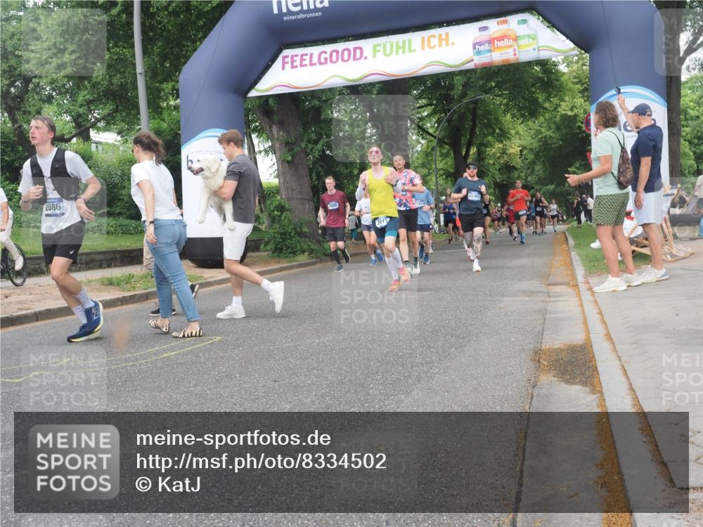 29.06.2025 - hella hamburg halbmarathon KatJ http://msf.ph/oto/8334502 29.06.2025 10:47:41 Zwischen KM18-KM19 1006, 1414, 1453, 2011, 2086, 3097, 6921, 7033 meine-sportfotos.de