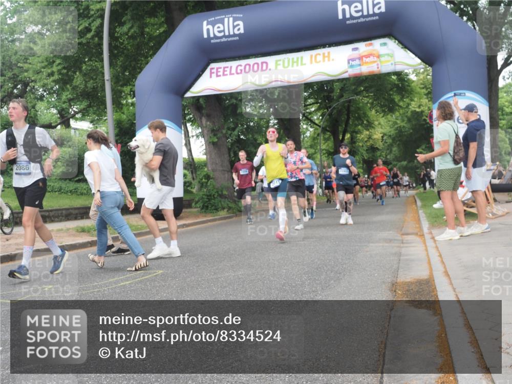 29.06.2025 - hella hamburg halbmarathon KatJ http://msf.ph/oto/8334524 29.06.2025 10:47:41 Zwischen KM18-KM19 1006, 1414, 1453, 2011, 2086, 3097, 6921, 7033 meine-sportfotos.de