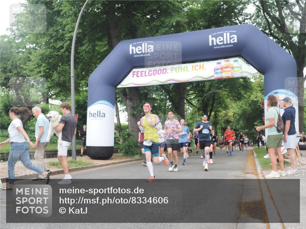 29.06.2025 - hella hamburg halbmarathon KatJ http://msf.ph/oto/8334606 29.06.2025 10:47:42 Zwischen KM18-KM19 1006, 1414, 1453, 2011, 2086, 2322, 2323, 7033 meine-sportfotos.de