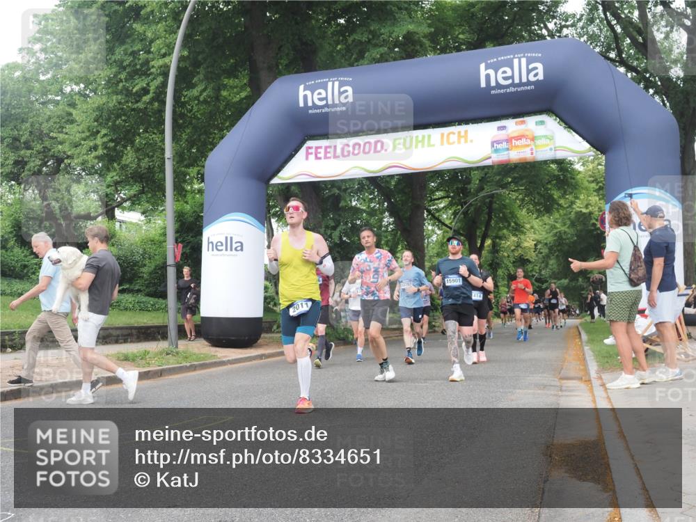 29.06.2025 - hella hamburg halbmarathon KatJ http://msf.ph/oto/8334651 29.06.2025 10:47:42 Zwischen KM18-KM19 1006, 1414, 1453, 2011, 2086, 2322, 2323, 7033 meine-sportfotos.de