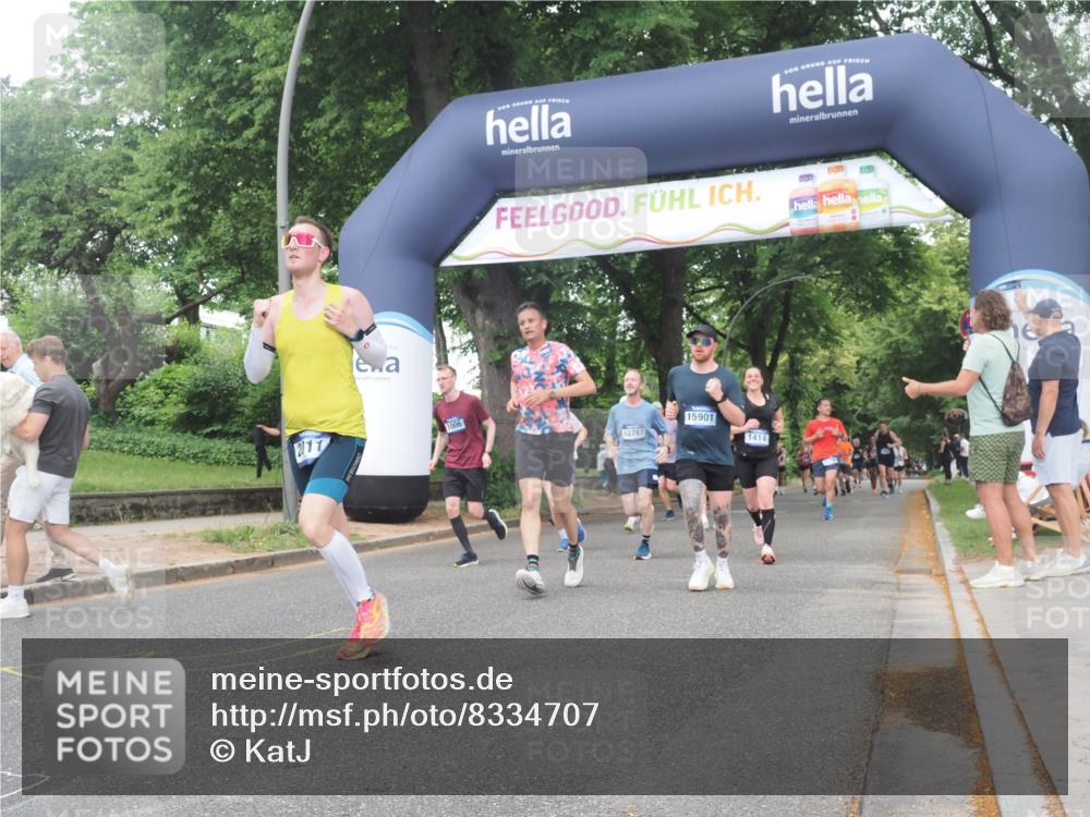 29.06.2025 - hella hamburg halbmarathon KatJ http://msf.ph/oto/8334707 29.06.2025 10:47:43 Zwischen KM18-KM19 1006, 1414, 1453, 2011, 2086, 2322, 2323 meine-sportfotos.de