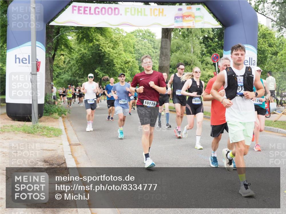 29.06.2025 - hella hamburg halbmarathon MichiJ http://msf.ph/oto/8334777 29.06.2025 10:38:47 Zwischen KM18-KM19 1366, 4140, 7369, 8371, 8856, 9074, 9093, 9476, 9739, 10115, 10215, 10603, 11124, 11214, 11791, 16591, 17129, 18006 meine-sportfotos.de