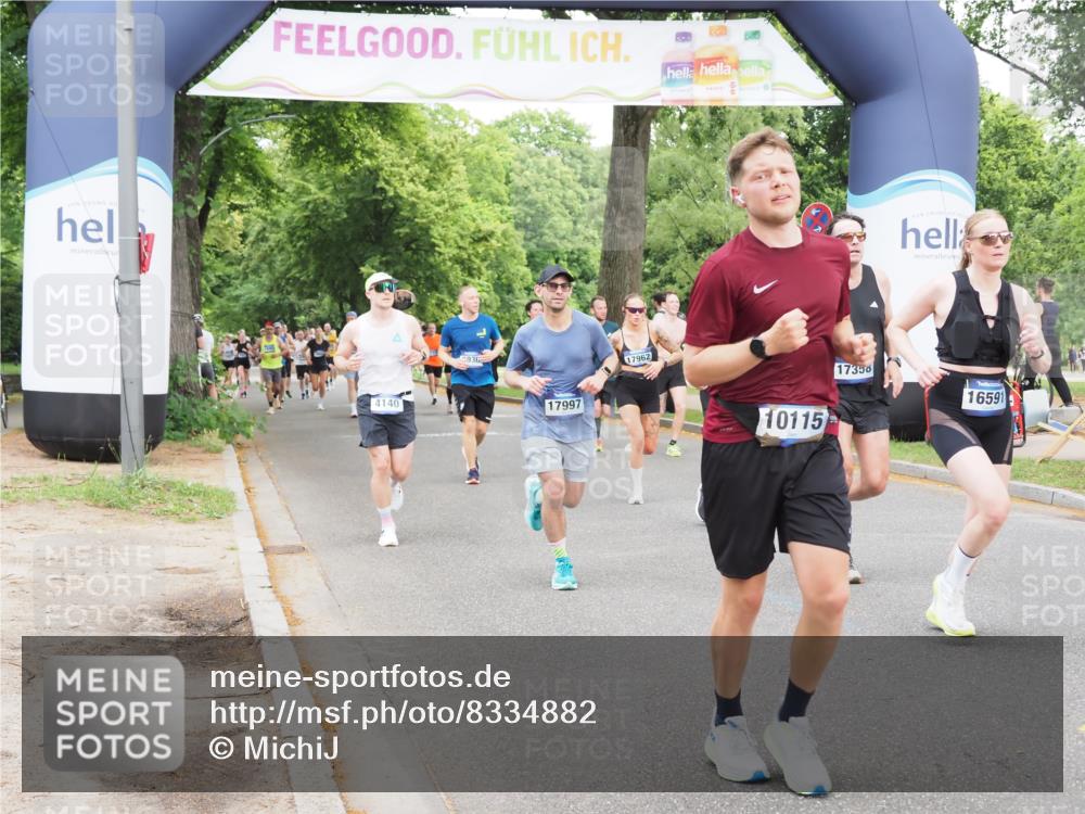 29.06.2025 - hella hamburg halbmarathon MichiJ http://msf.ph/oto/8334882 29.06.2025 10:38:48 Zwischen KM18-KM19 1366, 4140, 7369, 8371, 8856, 8930, 9074, 9093, 9476, 9739, 10115, 10215, 11124, 11214, 11791, 16591, 17962, 17997, 18006 meine-sportfotos.de