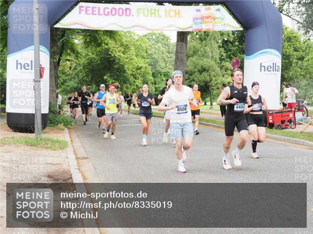 29.06.2025 - hella hamburg halbmarathon MichiJ http://msf.ph/oto/8335019 29.06.2025 10:38:54 Zwischen KM18-KM19 2955, 3258, 4140, 4297, 4404, 8371, 8413, 8508, 8930, 11214, 11459, 11512, 13808, 17033, 17962, 17978, 17997, 18413, 18475 meine-sportfotos.de