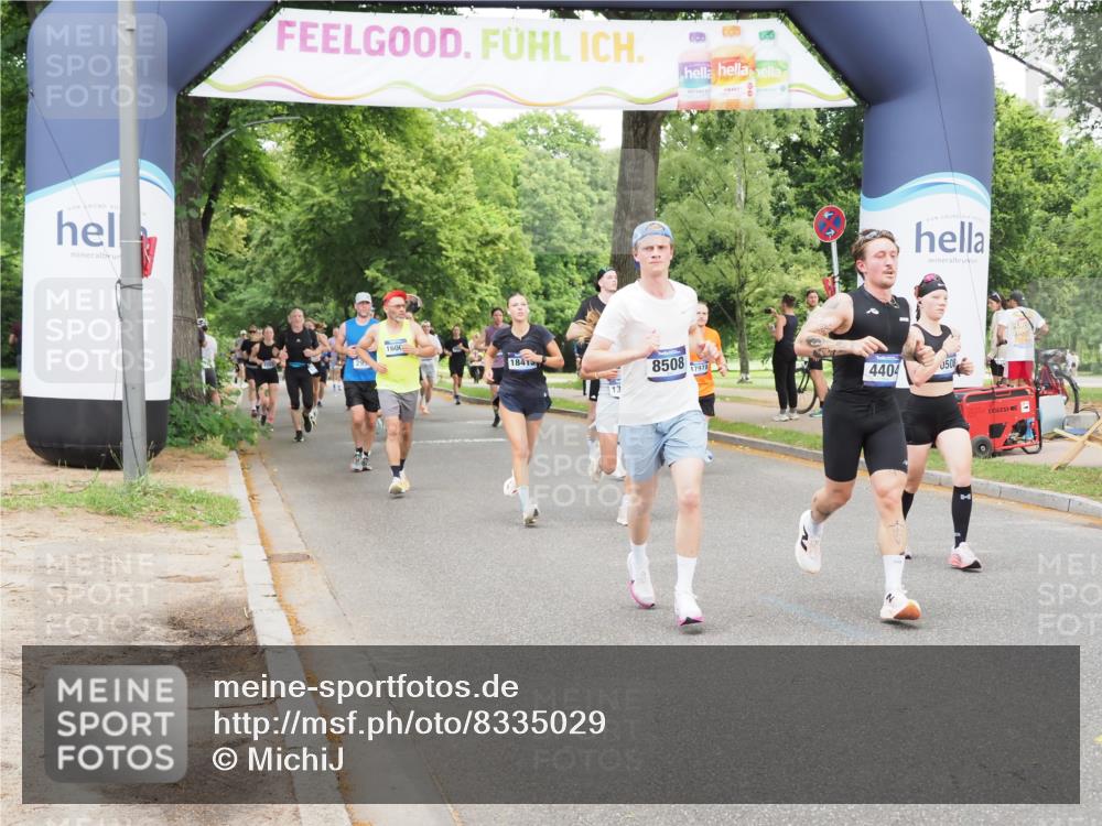 29.06.2025 - hella hamburg halbmarathon MichiJ http://msf.ph/oto/8335029 29.06.2025 10:38:54 Zwischen KM18-KM19 2955, 3258, 4140, 4297, 4404, 8371, 8413, 8508, 8930, 11214, 11459, 11512, 13808, 17033, 17962, 17978, 17997, 18413, 18475 meine-sportfotos.de