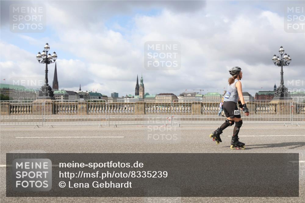 29.06.2025 - hella hamburg halbmarathon Lena Gebhardt http://msf.ph/oto/8335239 29.06.2025 09:08:57 Lombardsbrücke 536 meine-sportfotos.de