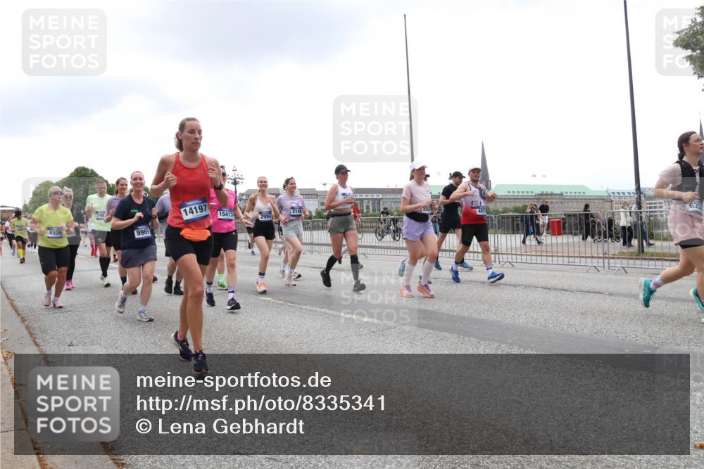 29.06.2025 - hella hamburg halbmarathon Lena Gebhardt http://msf.ph/oto/8335341 29.06.2025 10:47:38 Lombardsbrücke 4806, 9969, 14197, 2148, 15413, 2994, 625, 1045, 1246, 1392, 1434, 1463, 1523, 1618, 1639, 1704, 1926, 2148, 2407, 2491, 2537, 2545, 2704, 2790, 2882, 2994, 3049, 3339, 4037, 4184, 4325, 4423, 4806, 4856, 4895, 4974, 4975, 5621, 5622, 5886, 5895, 6255, 6256, 6879, 6995, 7403, 7427, 7430, 7431, 7630, 7631, 7970, 8077, 8105, 8131, 8270, 8310, 8550, 8915, 8953, 9018, 9687, 9696, 9697, 10658, 10991, 11351, 11458, 11730, 11738, 11802, 11909, 12431 meine-sportfotos.de