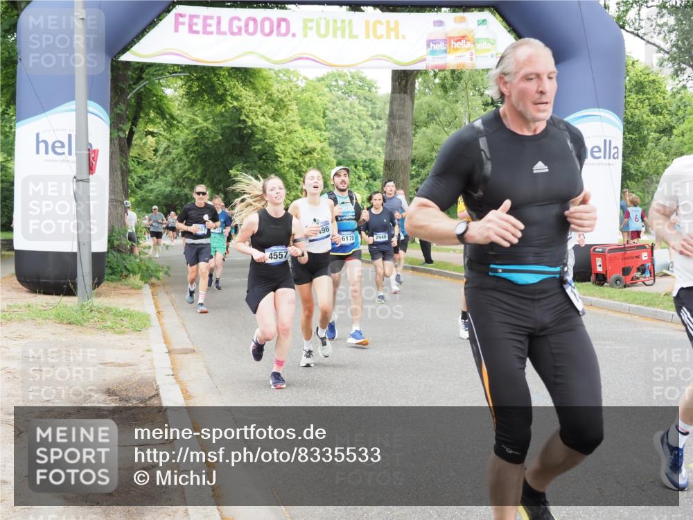 29.06.2025 - hella hamburg halbmarathon MichiJ http://msf.ph/oto/8335533 29.06.2025 10:39:00 Zwischen KM18-KM19 1335, 2955, 4404, 4557, 5102, 8413, 8508, 9214, 10667, 11459, 11625, 12778, 13808, 14122, 14994, 15001, 15496, 16003, 16179, 17978, 18413 meine-sportfotos.de