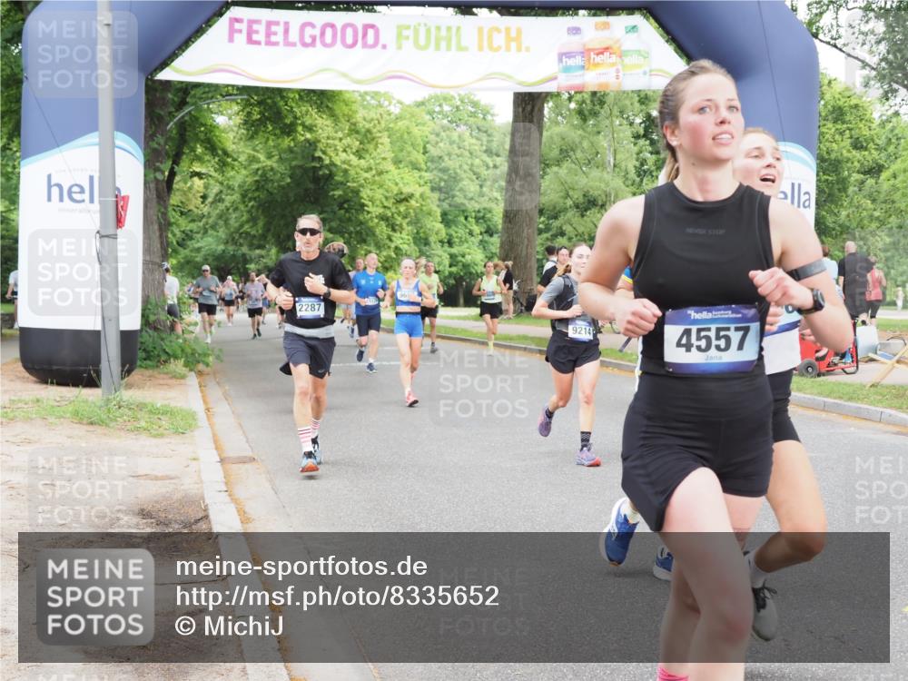 29.06.2025 - hella hamburg halbmarathon MichiJ http://msf.ph/oto/8335652 29.06.2025 10:39:01 Zwischen KM18-KM19 1335, 2287, 2946, 2955, 4557, 5102, 8413, 8508, 9214, 9656, 10667, 11459, 11625, 12224, 12778, 12949, 13808, 14122, 14994, 15001, 15496, 16003, 16179, 17131, 17978, 18413 meine-sportfotos.de
