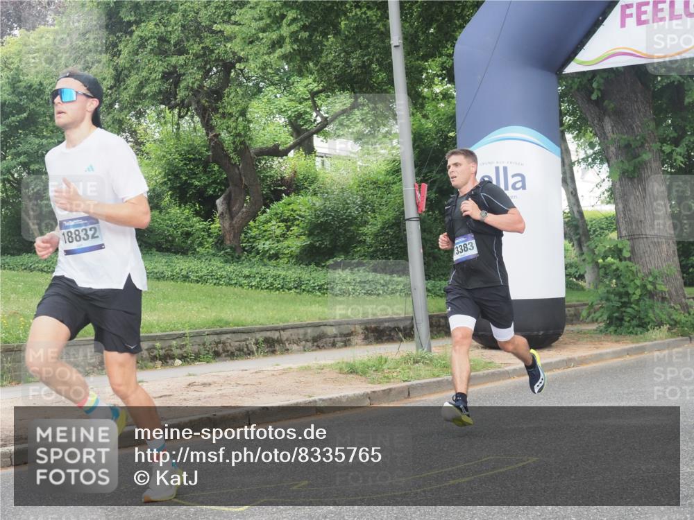 29.06.2025 - hella hamburg halbmarathon KatJ http://msf.ph/oto/8335765 29.06.2025 10:17:56 Zwischen KM18-KM19 5367, 8731 meine-sportfotos.de