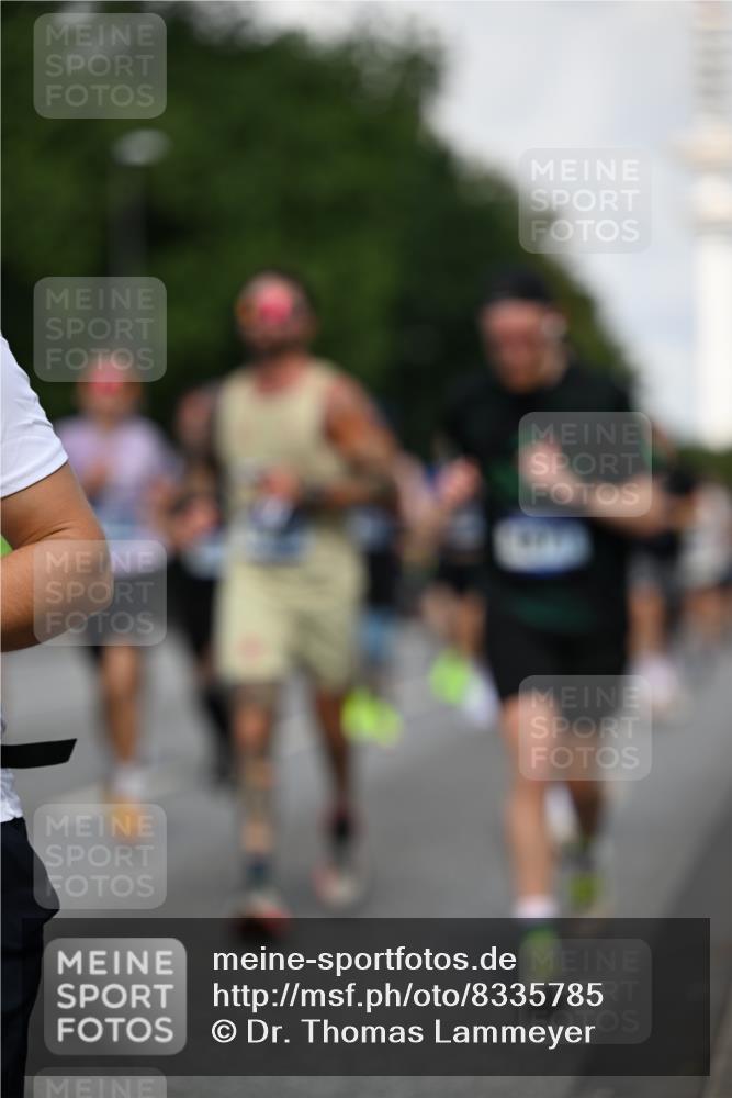 29.06.2025 - hella hamburg halbmarathon Dr. Thomas Lammeyer http://msf.ph/oto/8335785 29.06.2025 09:55:57 Kennedybrücke 1057, 1139, 1169, 1512, 1604, 3305, 3618, 4565, 4871, 4915, 5007, 5011, 5231, 5336, 6373, 6700, 6711, 7185, 7710, 7961, 8564, 8852, 9444, 9547, 10493, 10691, 10741, 11062 meine-sportfotos.de
