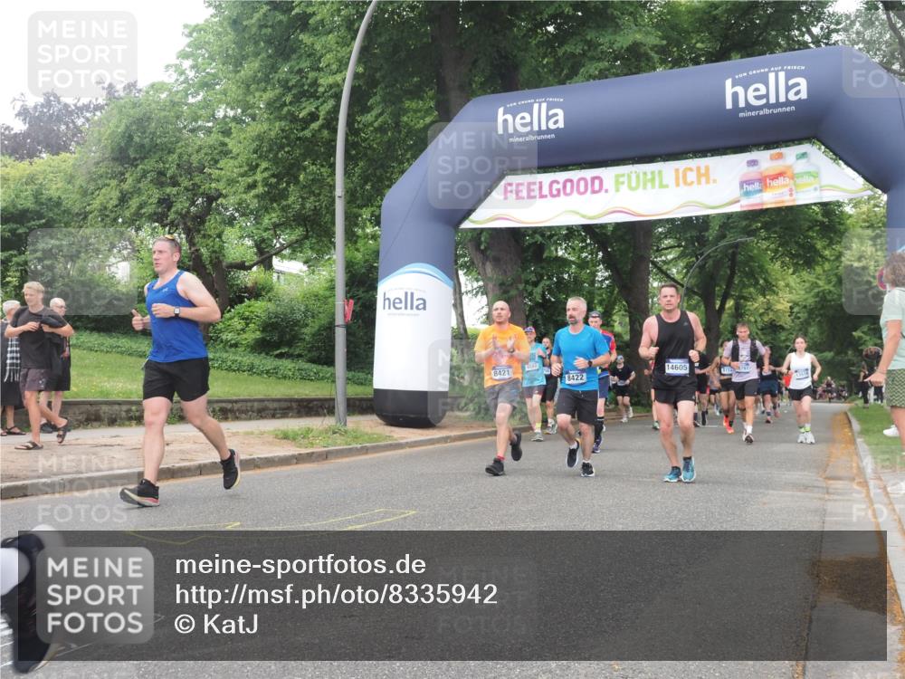 29.06.2025 - hella hamburg halbmarathon KatJ http://msf.ph/oto/8335942 29.06.2025 10:47:50 Zwischen KM18-KM19 1190, 2322, 2323, 8154, 8421, 8422, 8483 meine-sportfotos.de