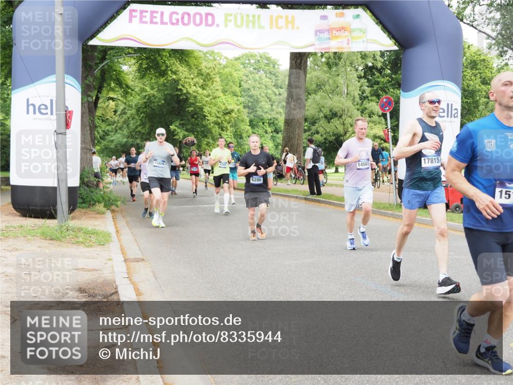 29.06.2025 - hella hamburg halbmarathon MichiJ http://msf.ph/oto/8335944 29.06.2025 10:39:07 Zwischen KM18-KM19 2287, 2636, 2946, 8977, 9214, 9656, 11625, 12224, 12949, 14122, 14561, 15126, 15496, 17131, 17815, 18869 meine-sportfotos.de