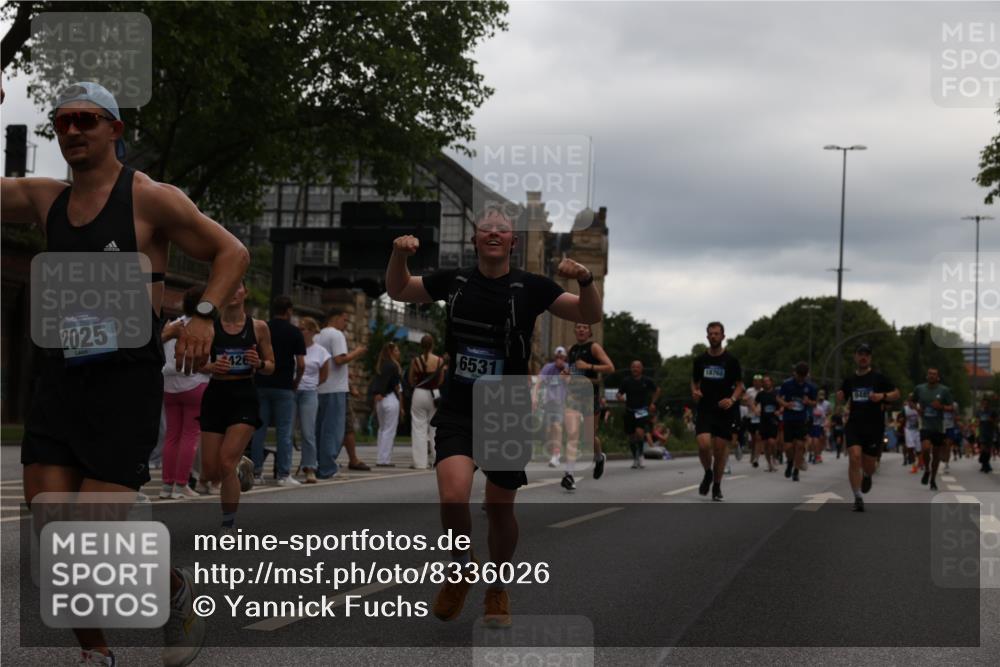29.06.2025 - hella hamburg halbmarathon Yannick Fuchs http://msf.ph/oto/8336026 29.06.2025 10:51:56 20KM 1595, 1611, 2025, 2488, 2656, 2759, 2806, 2840, 2883, 2907, 3093, 3859, 4319, 4426, 4467, 4502, 4579, 4632, 4708, 4833, 5277, 5341, 5926, 6104, 6138, 6147, 6531, 6595, 7138, 7189, 8322, 8585, 9316, 9485, 10599, 10788, 11645, 12585, 13465, 13816, 13880, 14266, 14571, 15217, 15229, 16517, 16531, 17405, 17415, 17455, 17543, 17827, 18068, 18180, 18492, 18501, 18587, 18762, 18891 meine-sportfotos.de